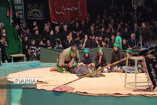 مراسم شبیه خوانی مراسم شهادت حضرت ابالفضل العباس در روز تاسوعا