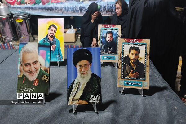 برپایی موکب‌های عزای حسینی در خیابان آیت الله واعظ طبسی مشهد مقدس