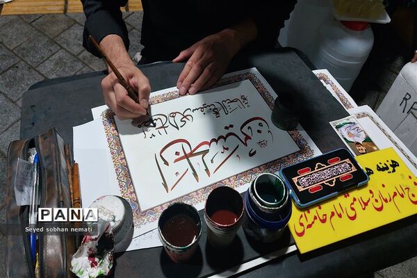 برپایی موکب‌های عزای حسینی در خیابان آیت الله واعظ طبسی مشهد مقدس