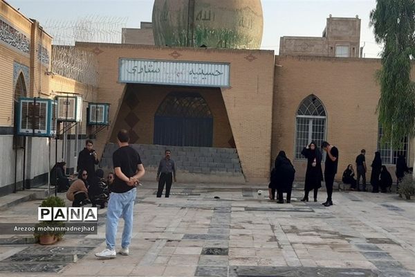 حضور مردم شهرستان قرچک، کنار عزیزان آسمانی‌ در روز دهم ماه محرم