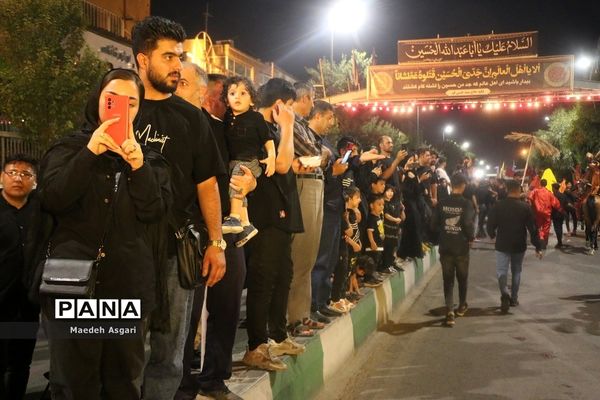 دسته تعزیه‌خوان لشکریان یزید در شب عاشورا