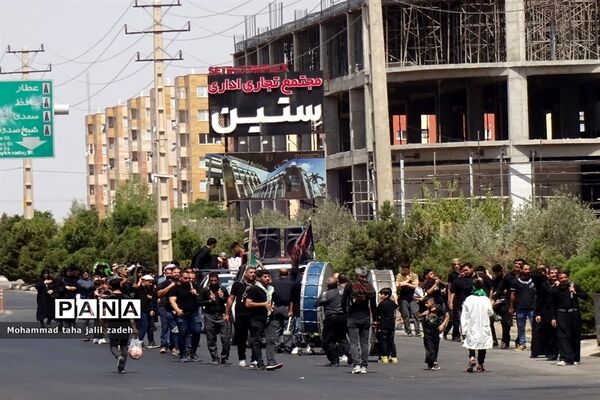 اجتماع بزرگ عاشورا حسینی در پرند