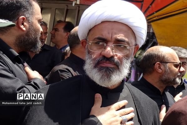 اجتماع بزرگ عاشورا حسینی در پرند