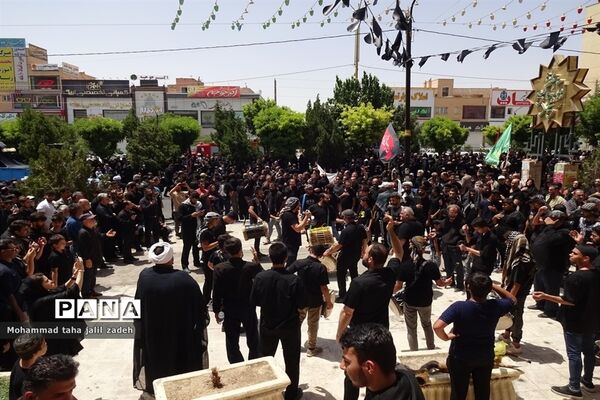 اجتماع بزرگ عاشورا حسینی در پرند