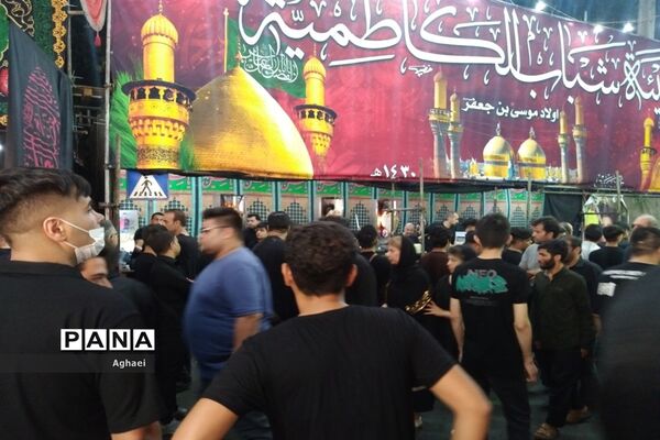 مراسم عزاداری شب عاشورای حسینی در محله دولت‌آباد