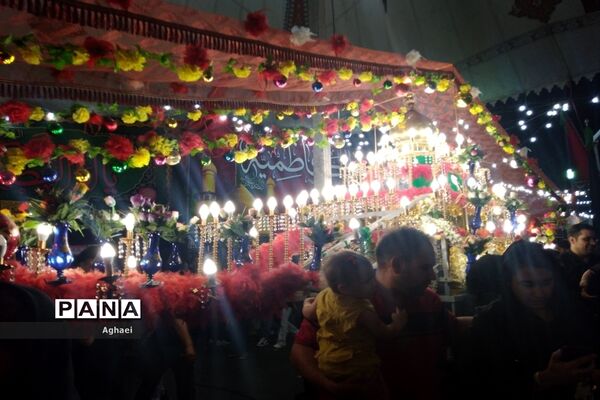 مراسم عزاداری شب عاشورای حسینی در محله دولت‌آباد