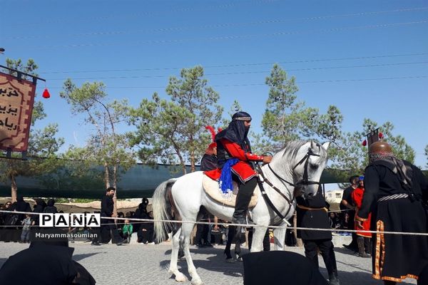 آیین عزاداری روز عاشورا در ابرکوه