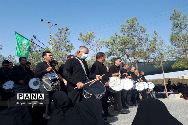 آیین عزاداری روز عاشورا در ابرکوه