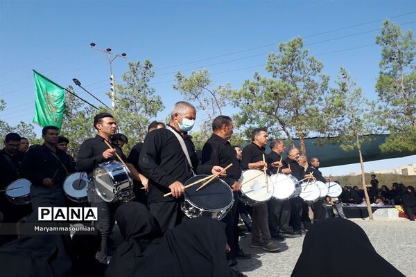 آیین عزاداری روز عاشورا در ابرکوه
