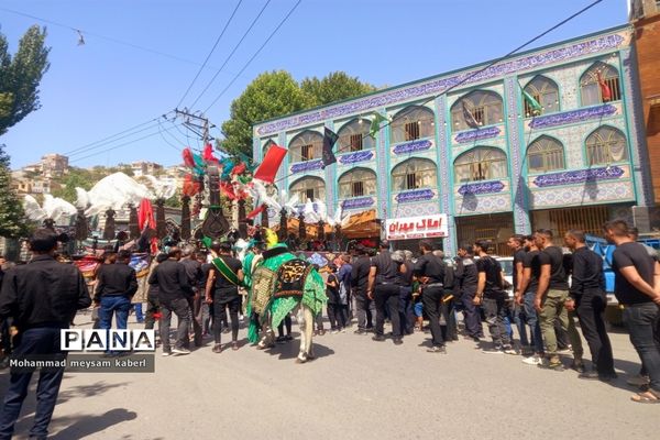 آیین 100 ساله زنجیر زنی در روستای جاغرق