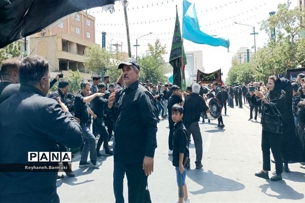 قافله عزاداری صبح عاشورا مشهد مقدس