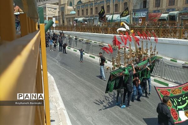 قافله عزاداری صبح عاشورا مشهد مقدس
