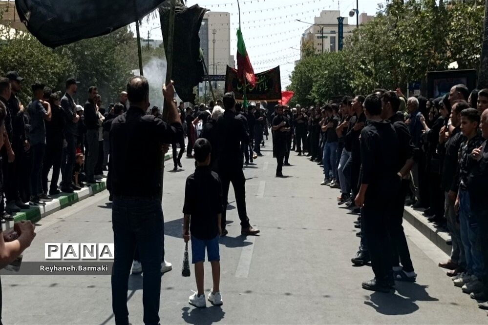 قافله عزاداری صبح عاشورا مشهد مقدس