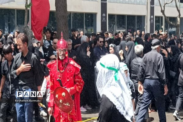 قافله عزاداری صبح عاشورا مشهد مقدس