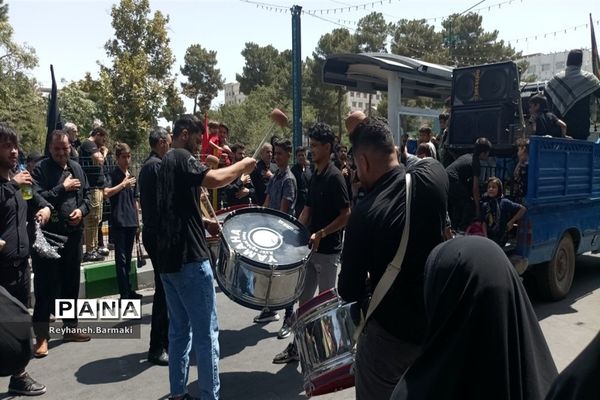 قافله عزاداری صبح عاشورا مشهد مقدس