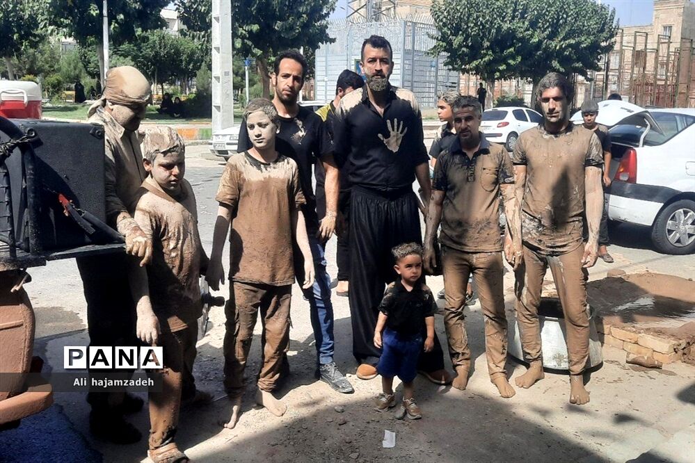 آیین سنتی «گِل مالی» لرستانی‌های ساکن حسن آباد فشافویه