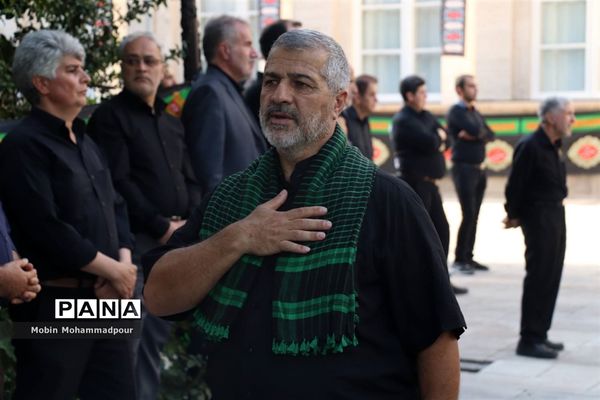 مراسم عزاداری دستجات حسینی در استانداری آذربایجان شرقی