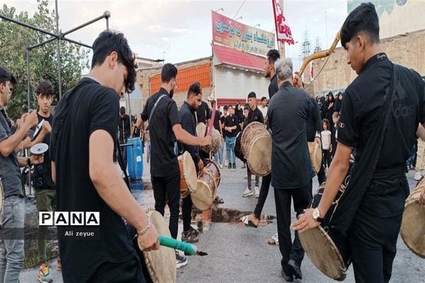 مراسم خیمه سوزان ،ظهر عاشورا در مصلی مشهد مقدس