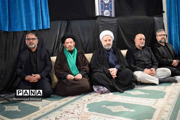 مراسم عزاداری  حسینی در حسینیه ثارالله خرم آباد