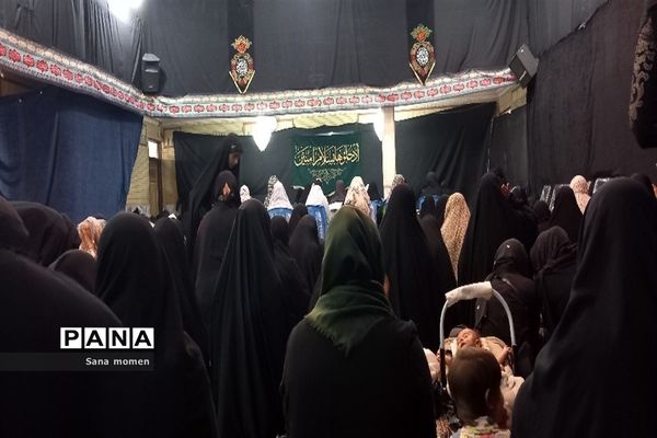 مراسم ظهر عاشورا در مسجد امام حسین(ع)