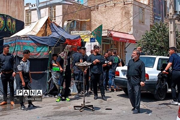 تجمع عزاداران شهرستان قرچک در روز سوم شهادت امام حسین(ع)