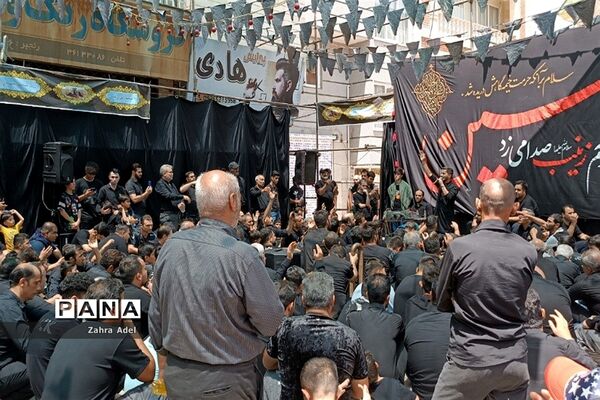 تجمع عزاداران شهرستان قرچک در روز سوم شهادت امام حسین(ع)