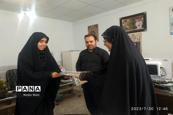 مراسم تقدیر از دانش‌آموزان دختر خبرنگار فعال پانا در شهرستان کاشمر