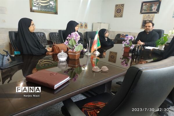 مراسم تقدیر از دانش‌آموزان دختر خبرنگار فعال پانا در شهرستان کاشمر