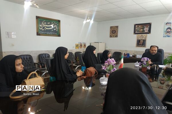 مراسم تقدیر از دانش‌آموزان دختر خبرنگار فعال پانا در شهرستان کاشمر