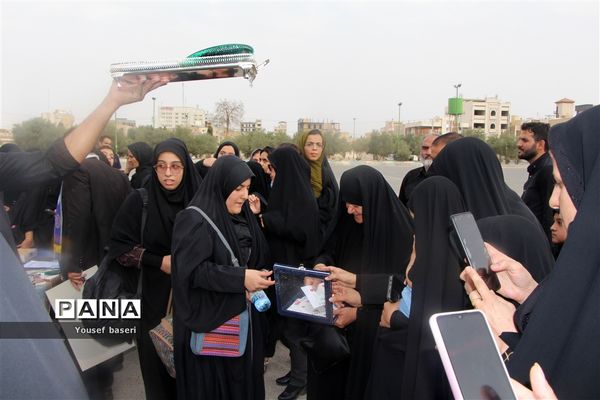 اعزام ۱۲۰ دانش‌آموز دختر زیارت‌اولی یزدی به مشهد مقدس