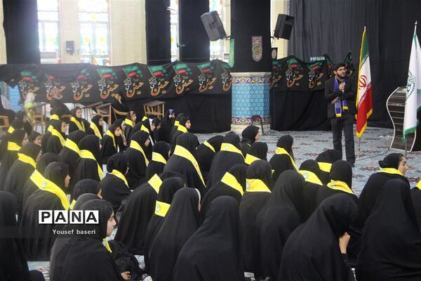 اعزام ۱۲۰ دانش‌آموز دختر زیارت‌اولی یزدی به مشهد مقدس
