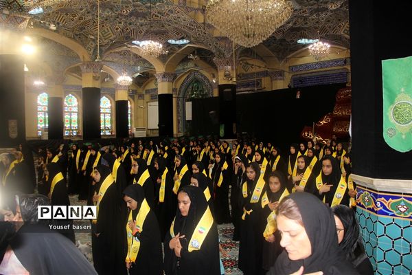 اعزام ۱۲۰ دانش‌آموز دختر زیارت‌اولی یزدی به مشهد مقدس