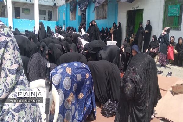 اقامه نماز ظهر و عصر عاشورا در محمودآباد