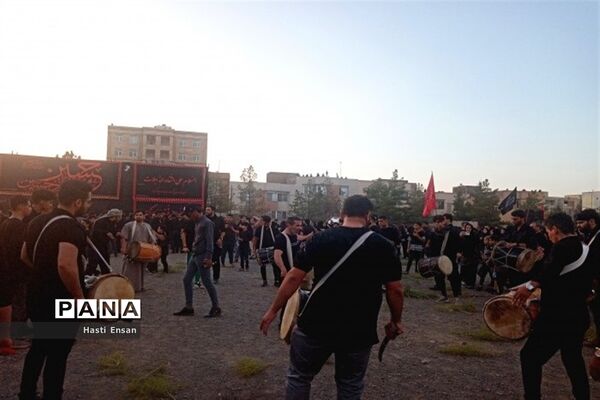 برگزاری مراسم خیمه سوزان در شهرک غرب مشهد