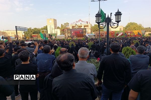 اجتماع روز عاشورا در میدان امام حسین(ع) اصفهان