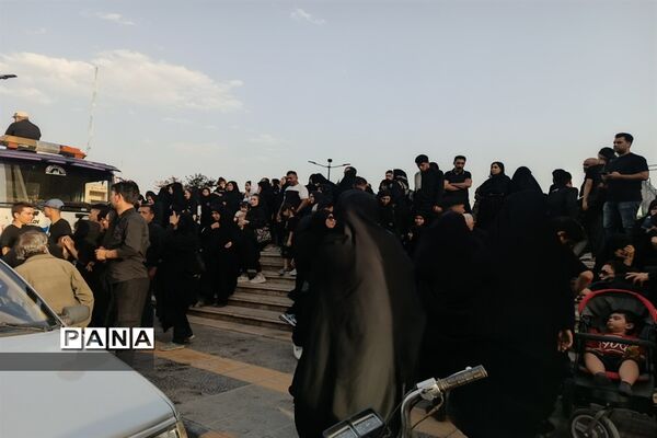 اجتماع روز عاشورا در میدان امام حسین(ع) اصفهان