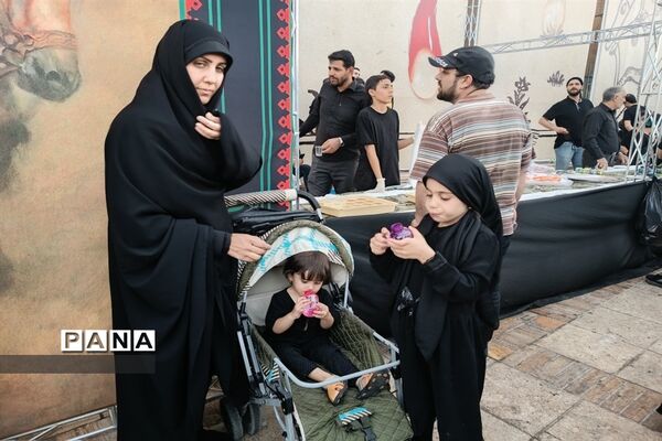 اجتماع روز عاشورا در میدان امام حسین(ع) اصفهان