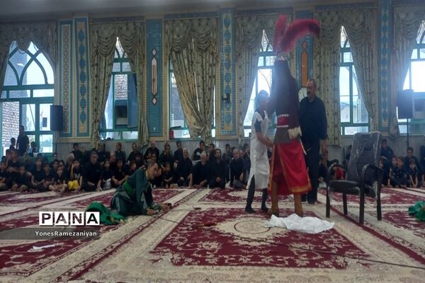 تعزیه‌خوانی روز عاشورا در روستای مزده خلیل‌آباد