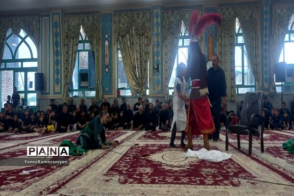 تعزیه‌خوانی روز عاشورا در روستای مزده خلیل‌آباد