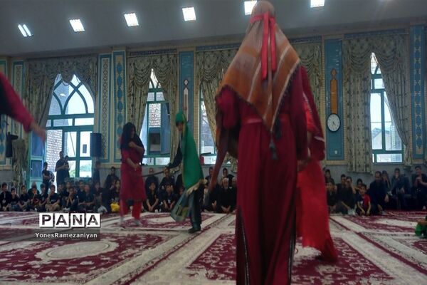 تعزیه‌خوانی روز عاشورا در روستای مزده خلیل‌آباد