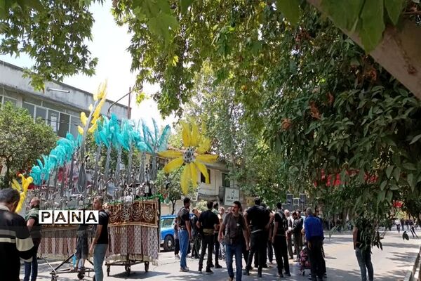 مراسم عزاداری ظهر روز عاشورای حسینی در ساری