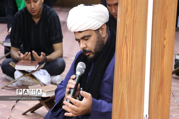 احیا قرآنی شب عاشورا در شهرستان ساوه