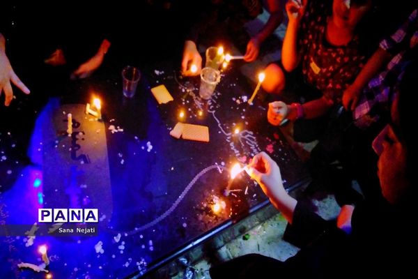 مراسم شام غریبان در جوار آرامگاه شهید گمنام