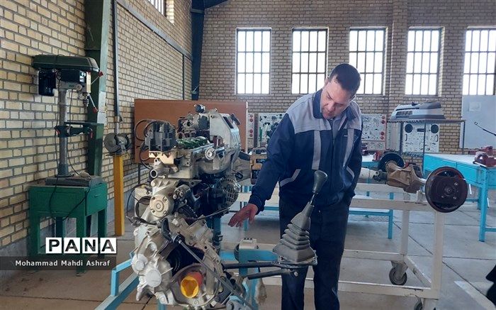 هدف‌گذاری 45 درصدی برای گسترش آموزش‌های فنی‌حرفه‌‍ای و کاردانش تا پایان برنامه هفتم توسعه