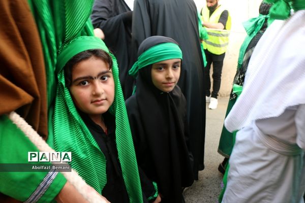 حرکت کاروان اسرا با عنوان «قافله غریبان نینوا» در جمکران