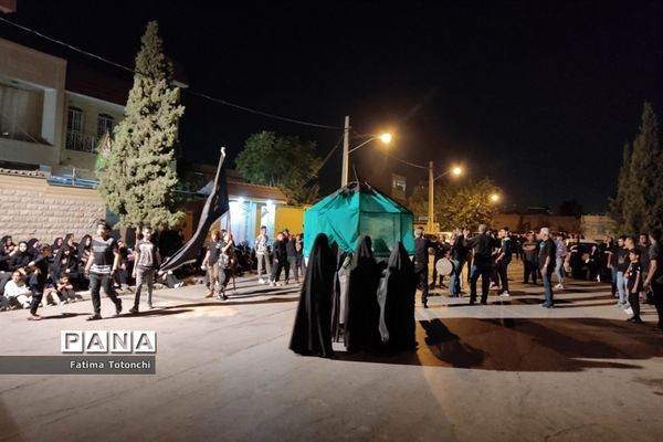 مراسم تعزیۀ خیمه‌سوزانی شام غریبان در شیراز