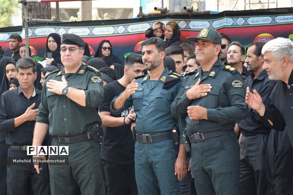 سنت عَلَم‌کشی به یاد علمدار دشت نینوا در تربت حیدریه