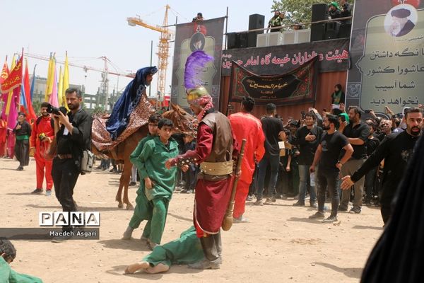 جلوه‌هایی ازعزاداری و نمایش تعزیه در قم -2