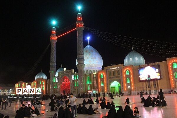 مراسم شام غریبان امام حسین (ع) در مسجد مقدس جمکران