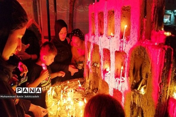 برگزاری مراسم عزاداری در دبیرستان شاهد‌ کوثر شهرستان رباط‌کریم